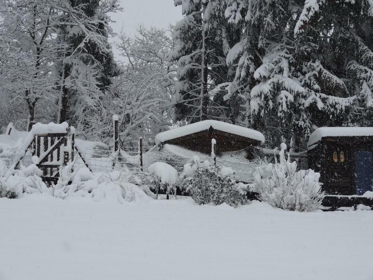 La Fermette Blanche Bed & Breakfast Nadrin Eksteriør bilde