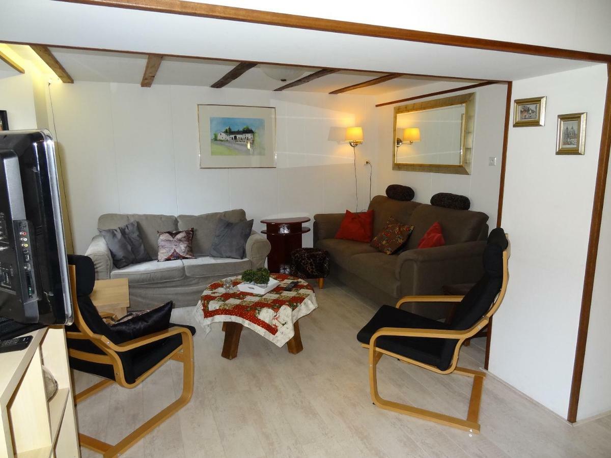 La Fermette Blanche Bed & Breakfast Nadrin Eksteriør bilde
