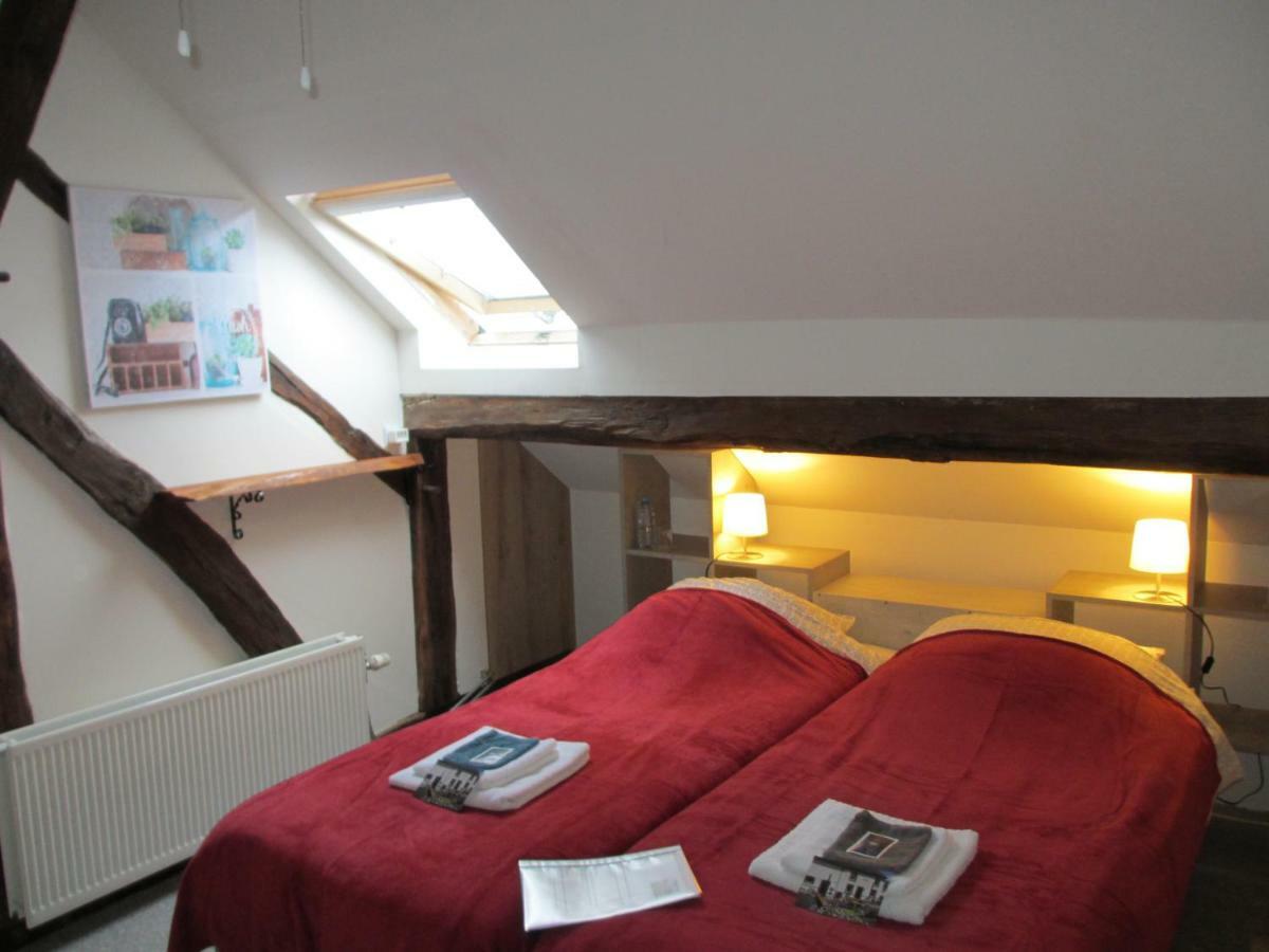 La Fermette Blanche Bed & Breakfast Nadrin Eksteriør bilde
