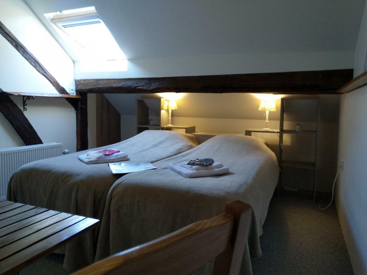 La Fermette Blanche Bed & Breakfast Nadrin Eksteriør bilde